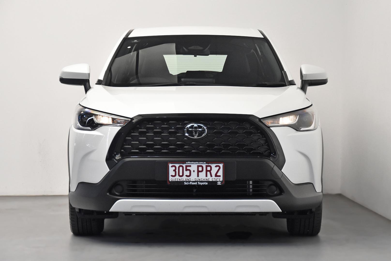 2024 Toyota Corolla Cross GX in White