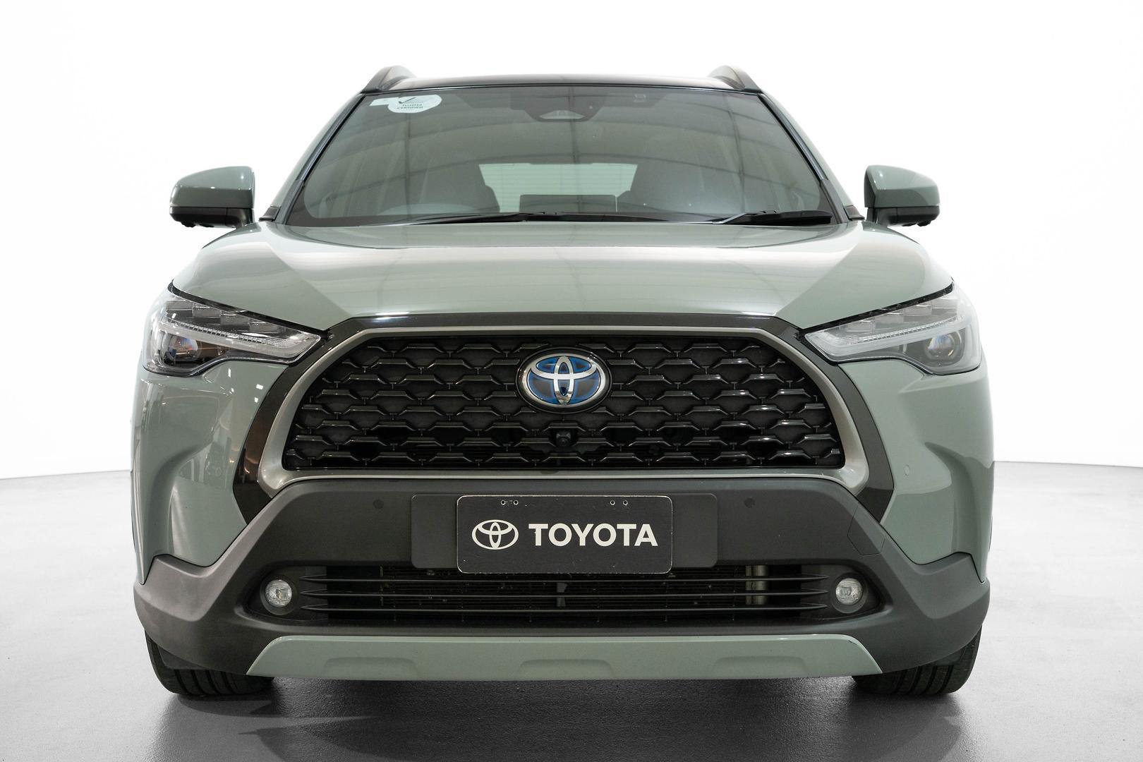 2023 Toyota Corolla Cross Atmos 2WD in Green