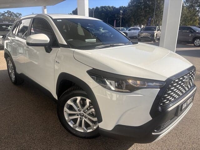 2024 Toyota Corolla Cross GX in White