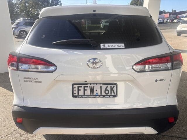 2024 Toyota Corolla Cross GX in White