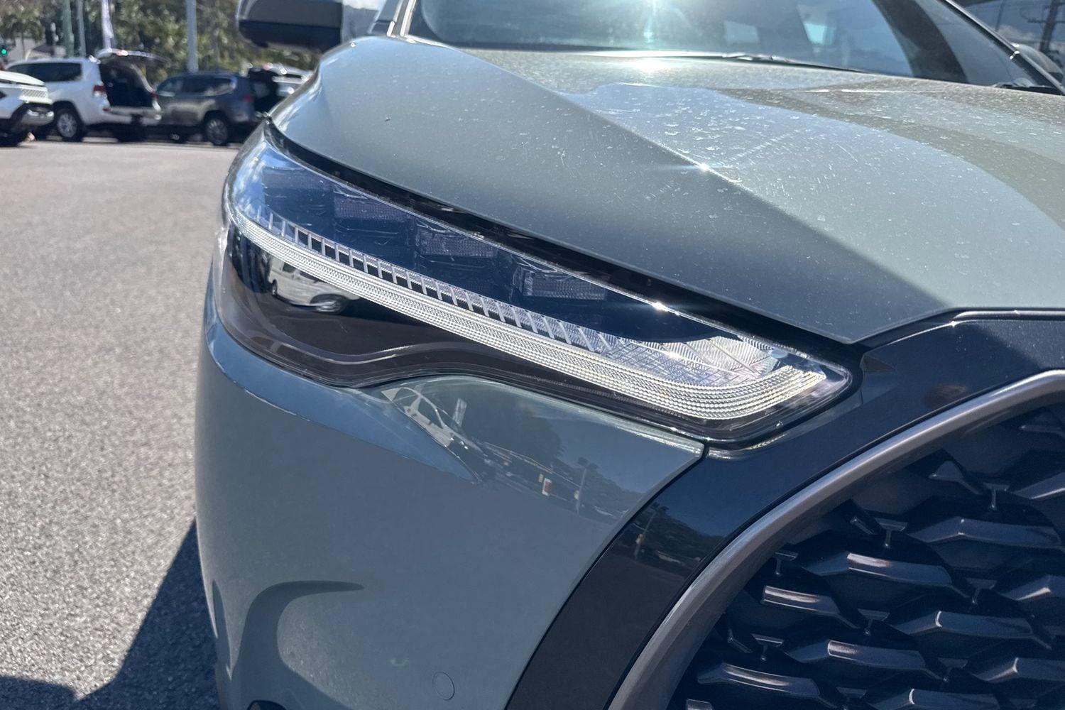 2024 Toyota Corolla Cross GXL in Green