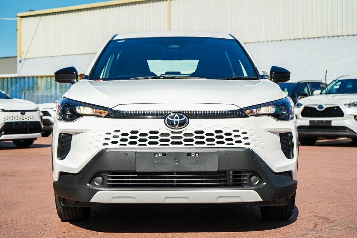 2025 Toyota Corolla Cross GX in White