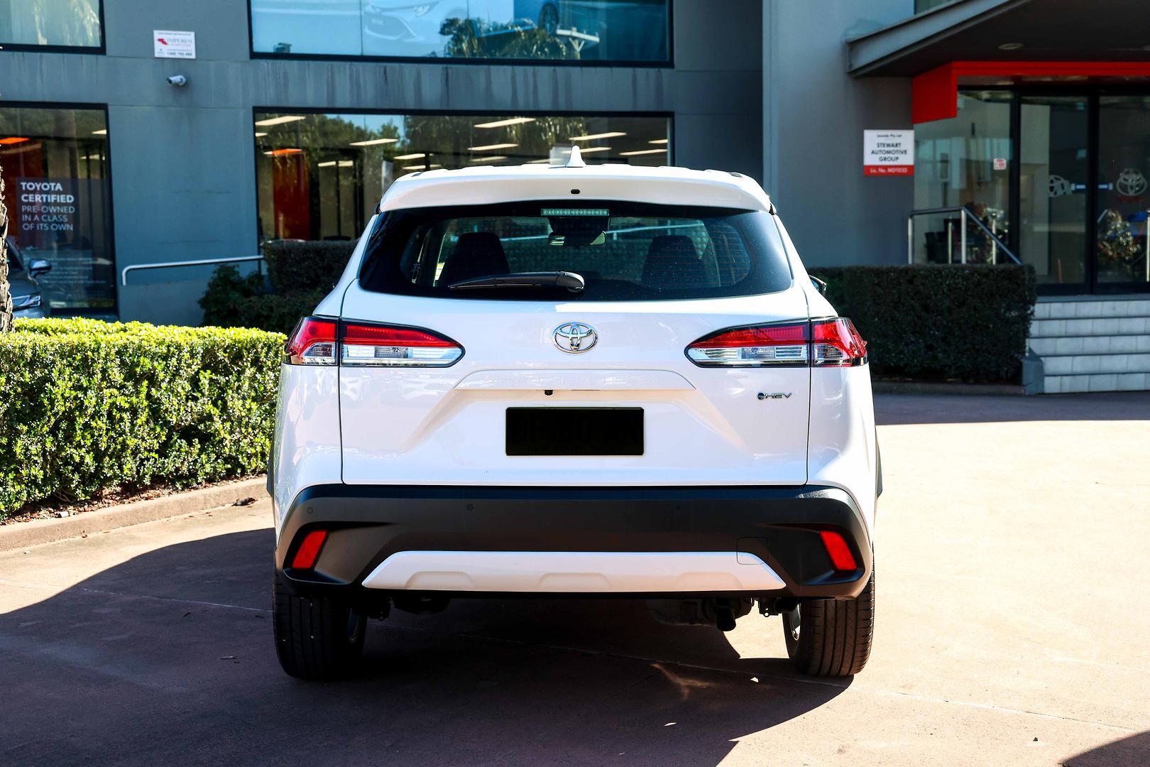 2025 Toyota Corolla Cross GX in White