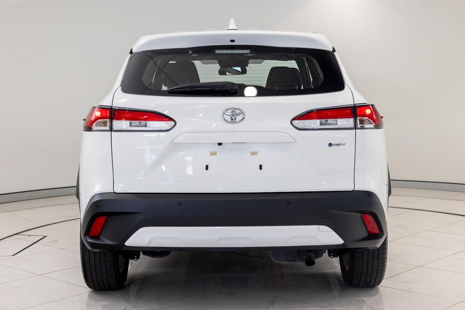 2025 Toyota Corolla Cross GX in White