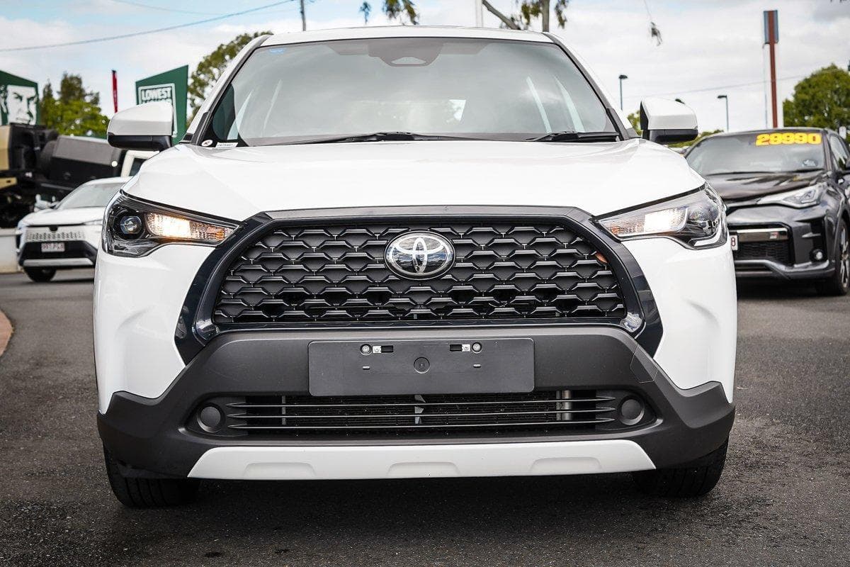 2025 Toyota Corolla Cross GX in White