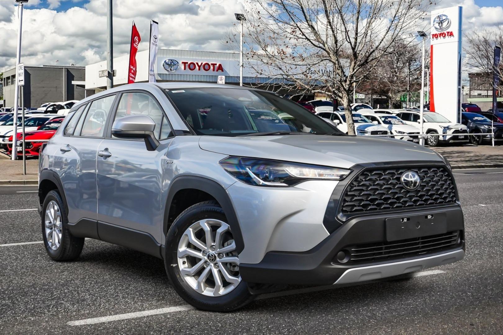 2025 Toyota Corolla Cross GX in Silver