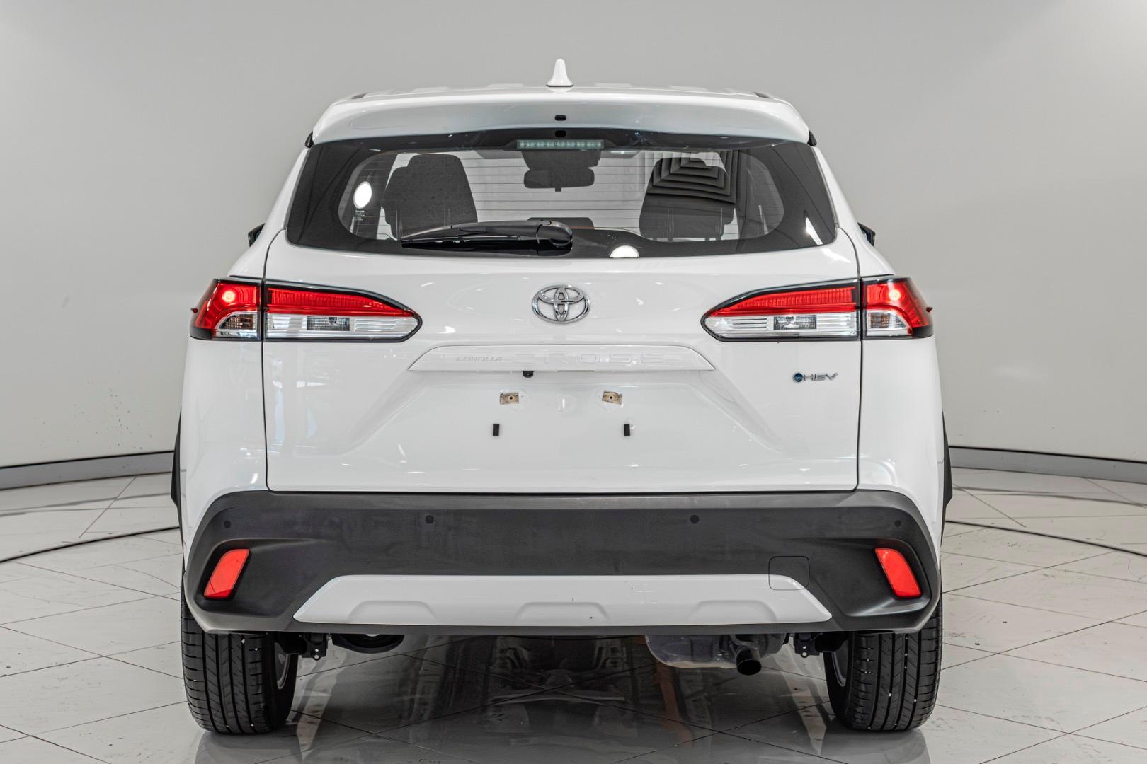 2025 Toyota Corolla Cross GX in White
