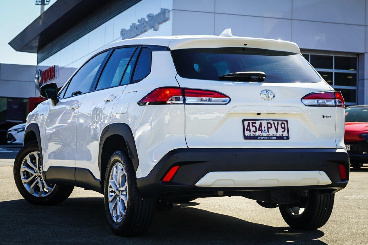 2026 Toyota Corolla Cross GX in White