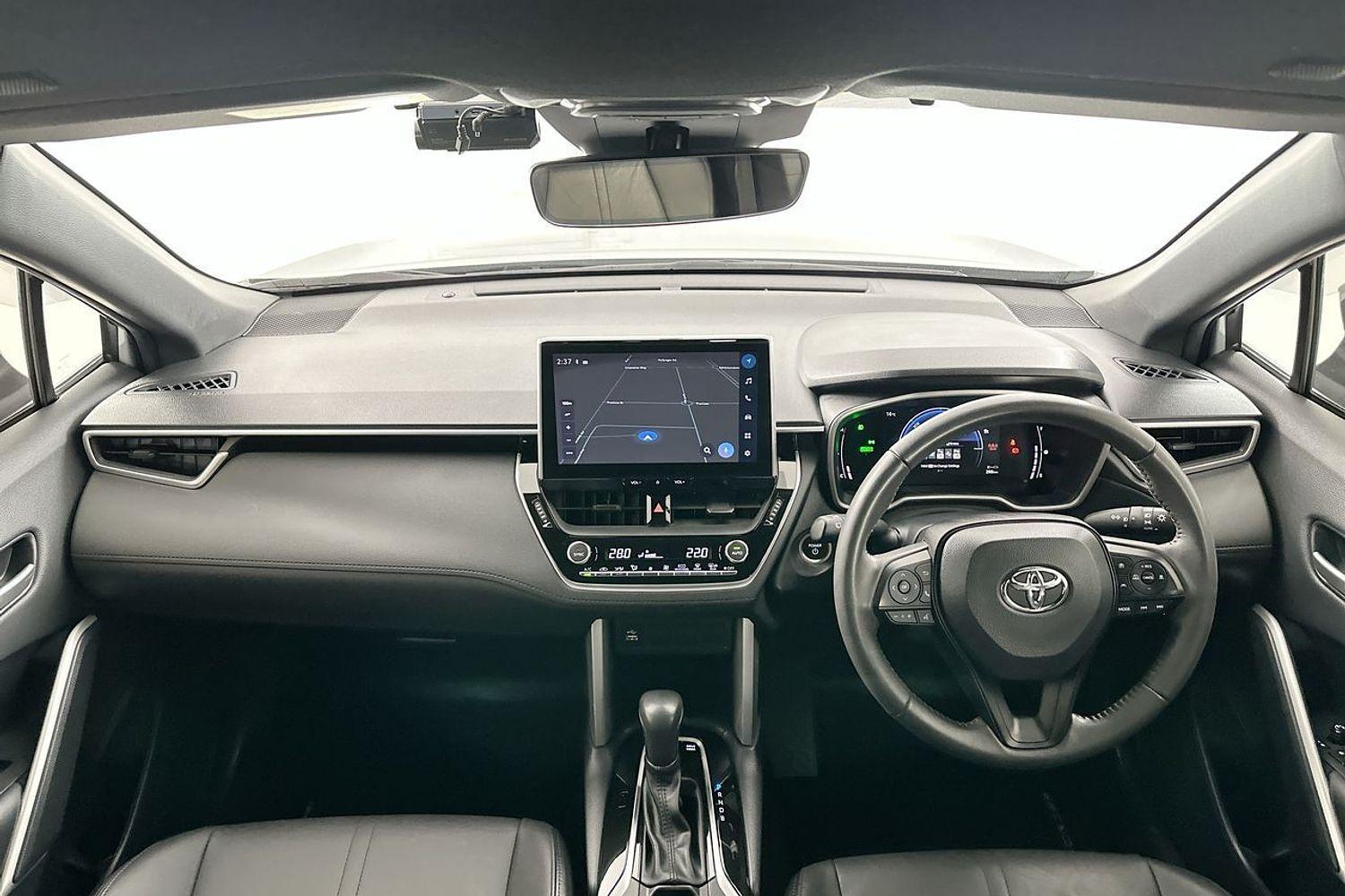 2023 Toyota Corolla Cross GXL in Grey