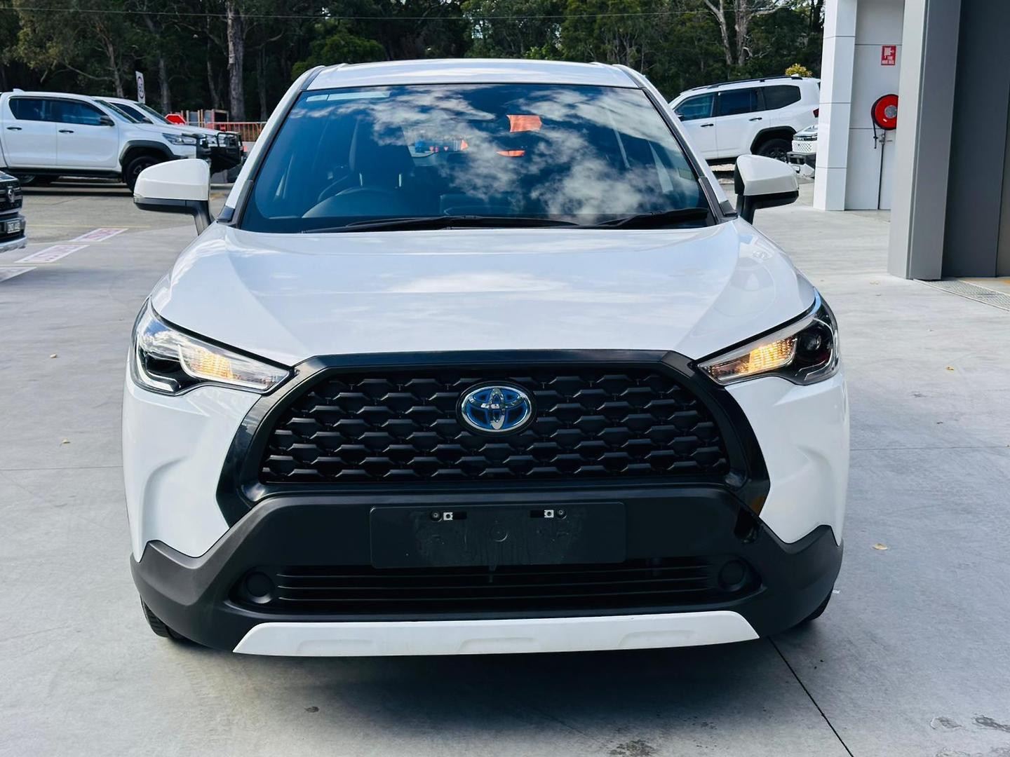 2023 Toyota Corolla Cross GX in White