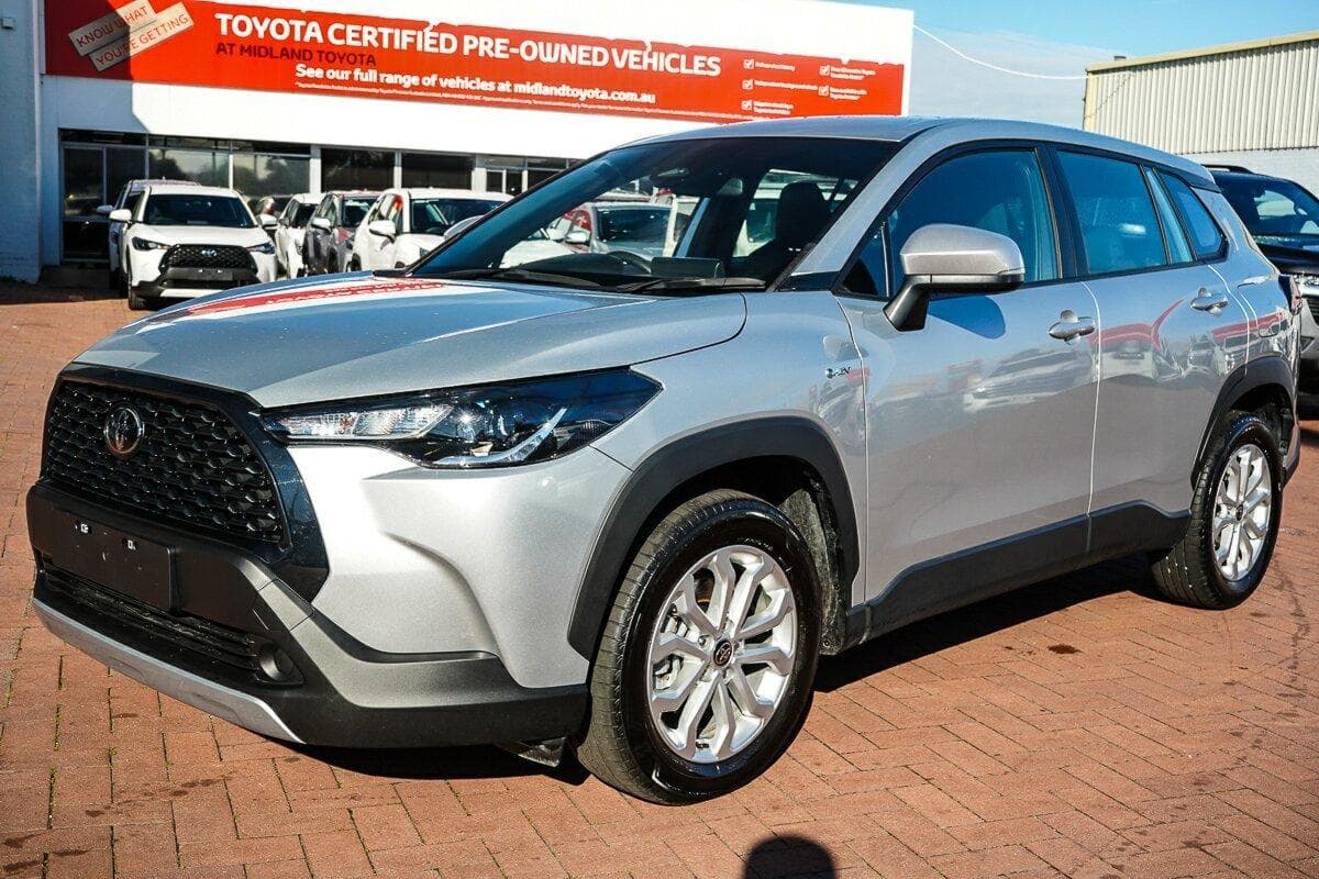 2025 Toyota Corolla Cross GX in Silver