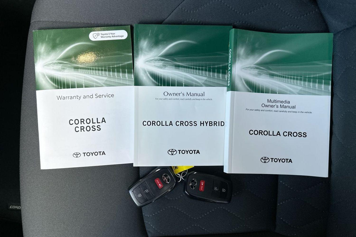 2024 Toyota Corolla Cross GX in White