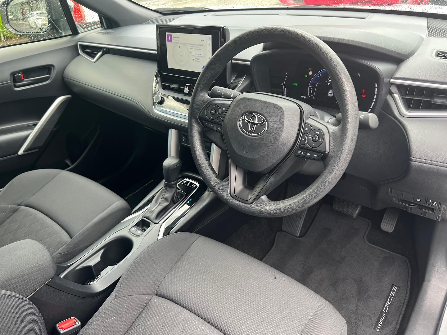 2024 Toyota Corolla Cross GX in Silver