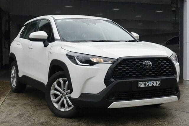 2024 Toyota Corolla Cross GX in White