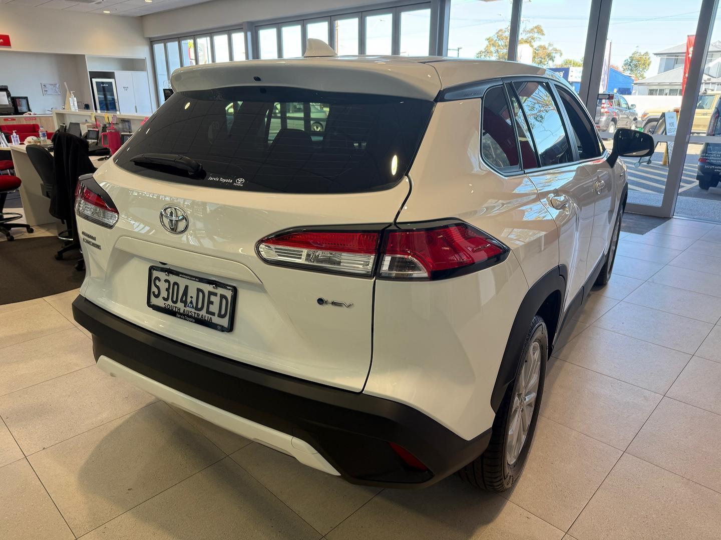 2025 Toyota Corolla Cross GX in White