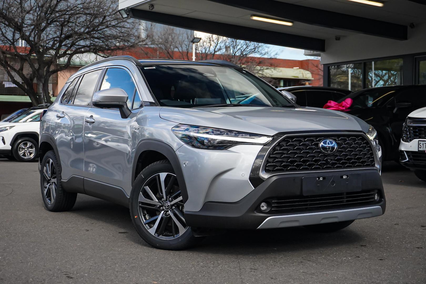 2025 Toyota Corolla Cross Atmos 2WD in Silver