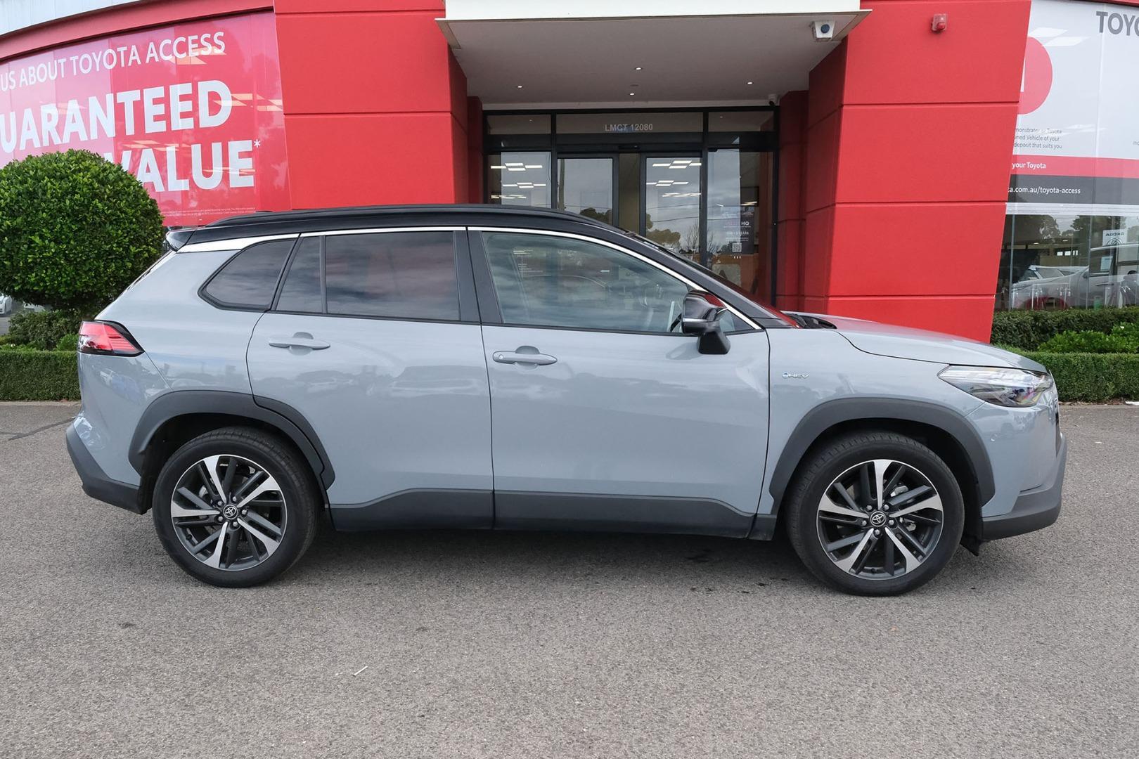 2025 Toyota Corolla Cross Atmos 2WD in Two Tone Grey