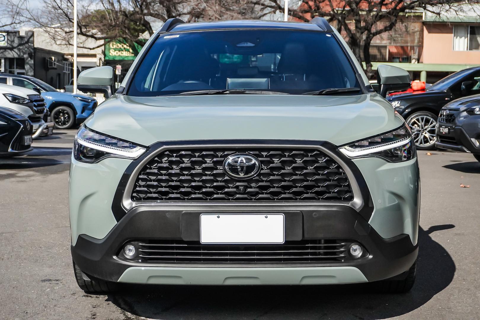 2025 Toyota Corolla Cross Atmos 2WD in Green