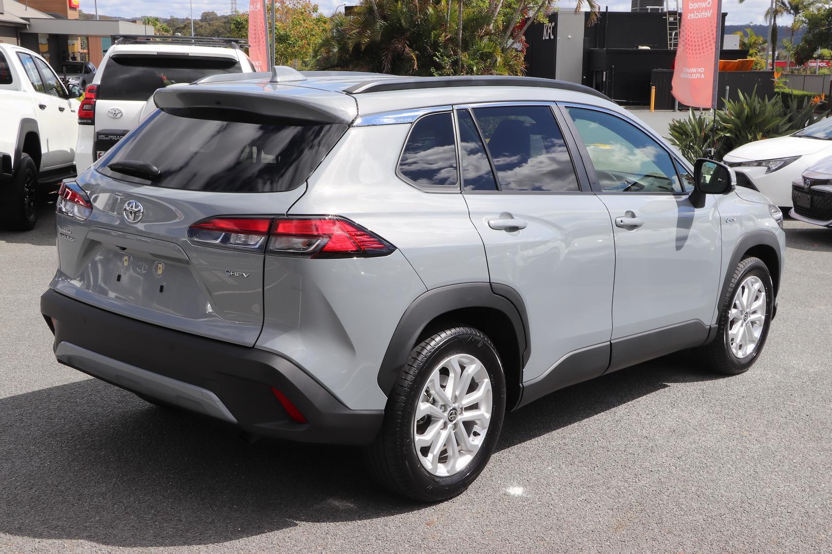 2025 Toyota Corolla Cross GXL in Grey