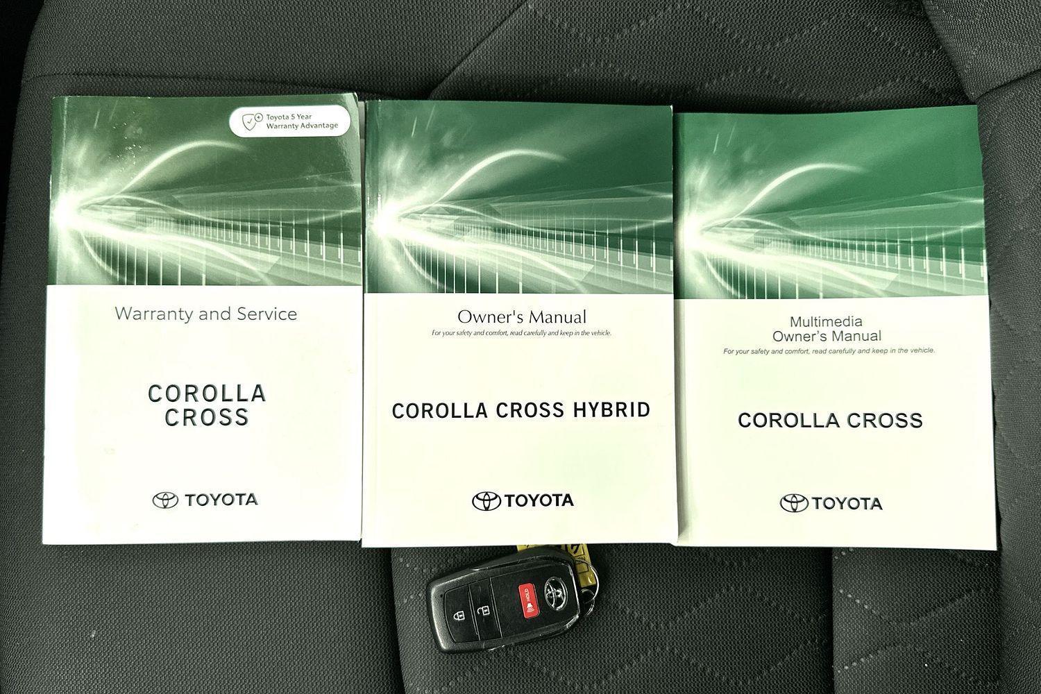 2024 Toyota Corolla Cross GX in White