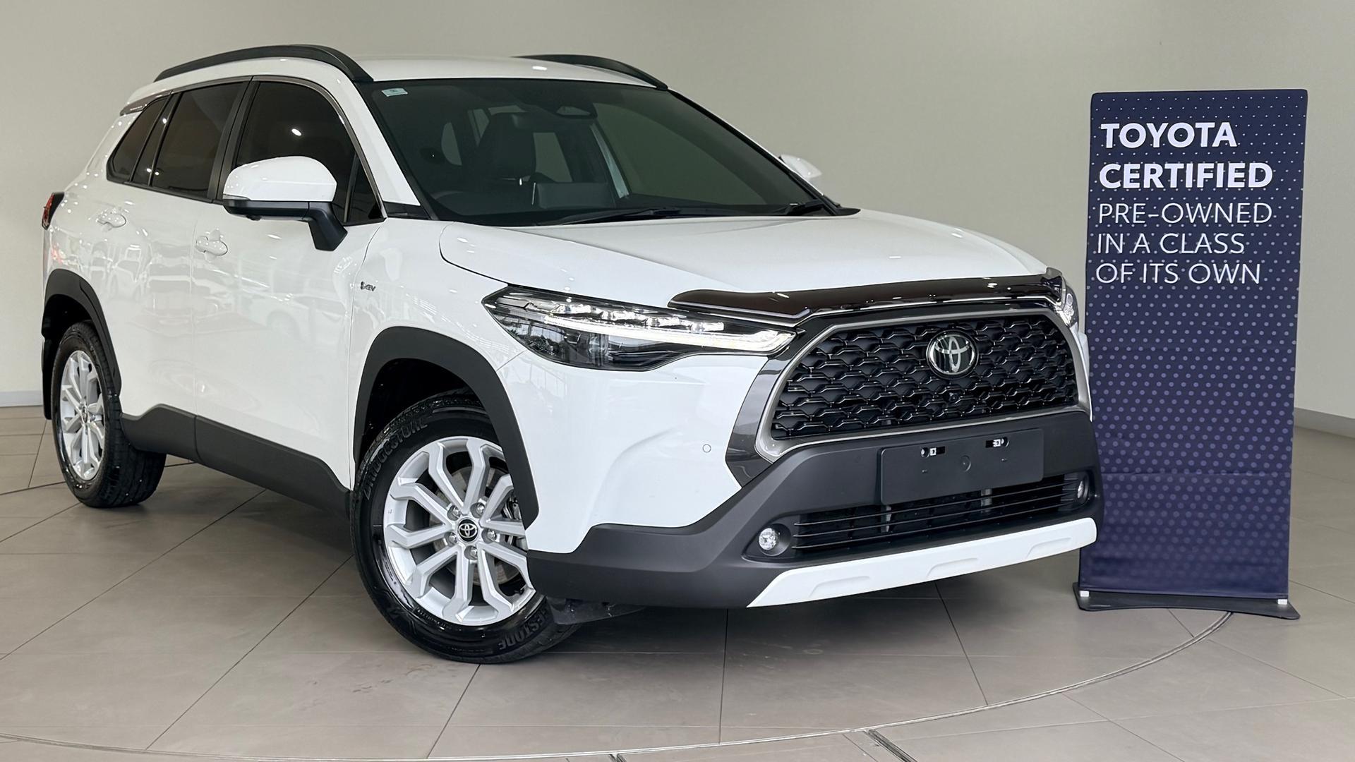 2024 Toyota Corolla Cross GXL in White