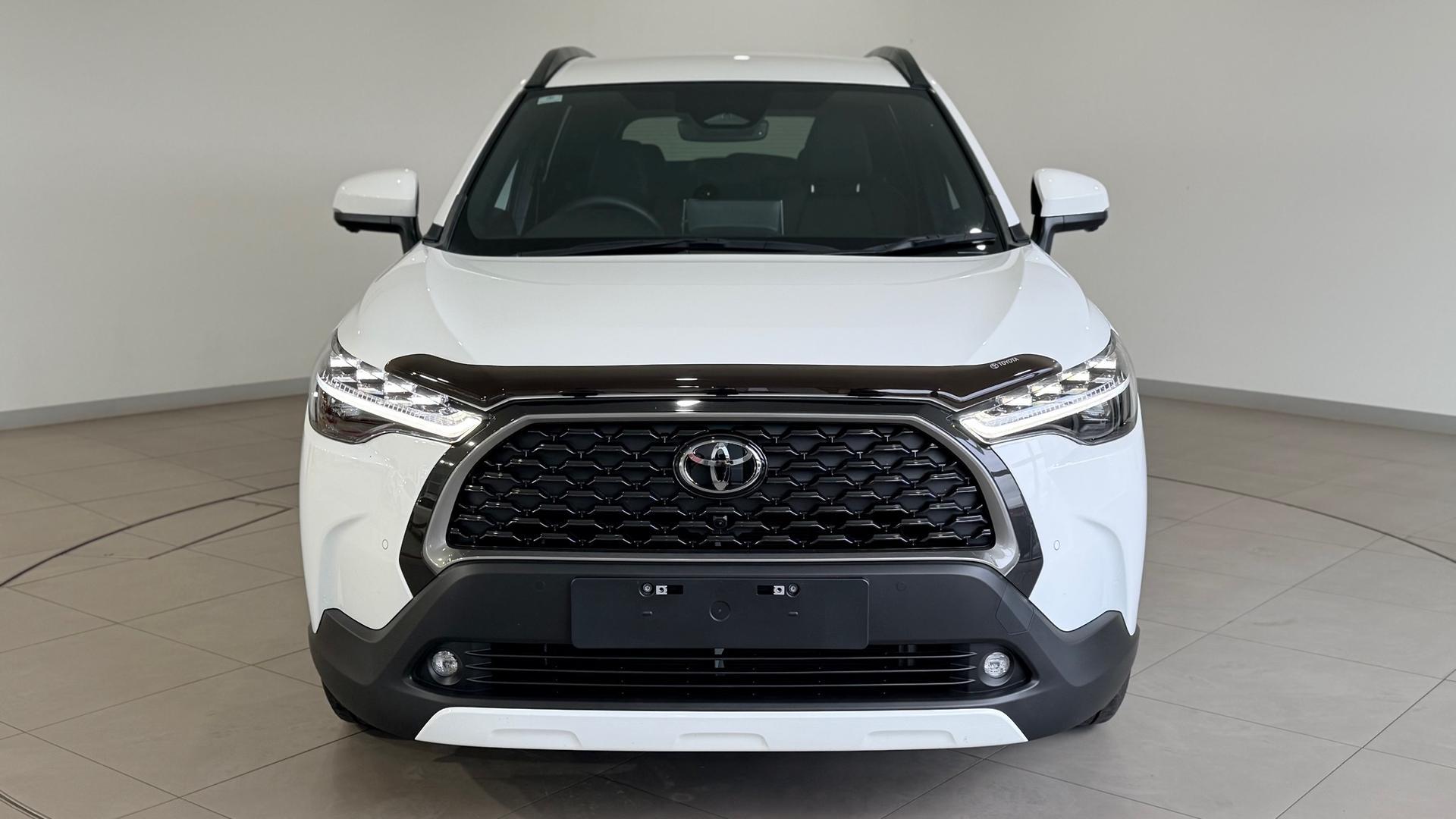 2024 Toyota Corolla Cross GXL in White