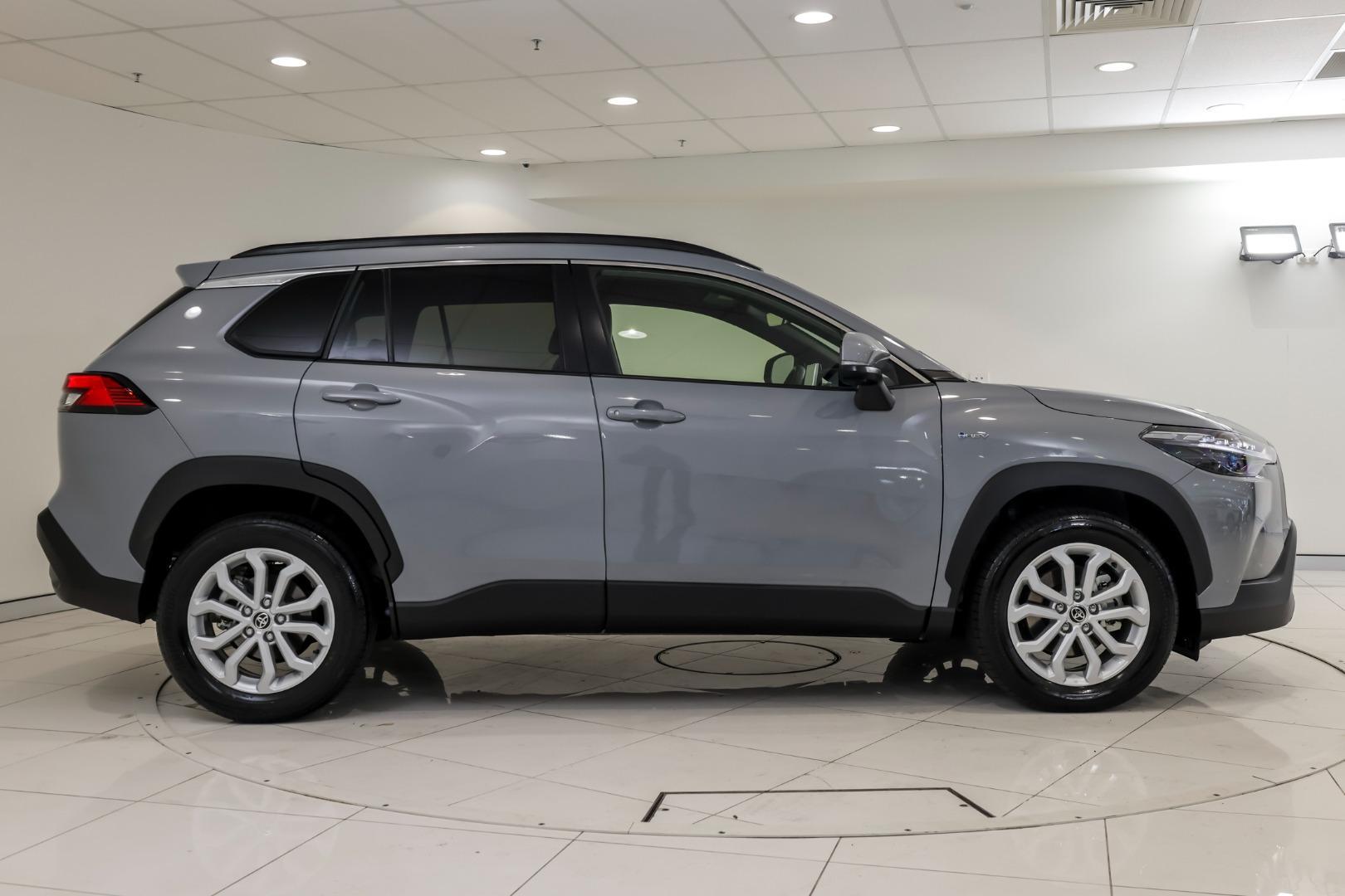 2025 Toyota Corolla Cross GXL in Grey