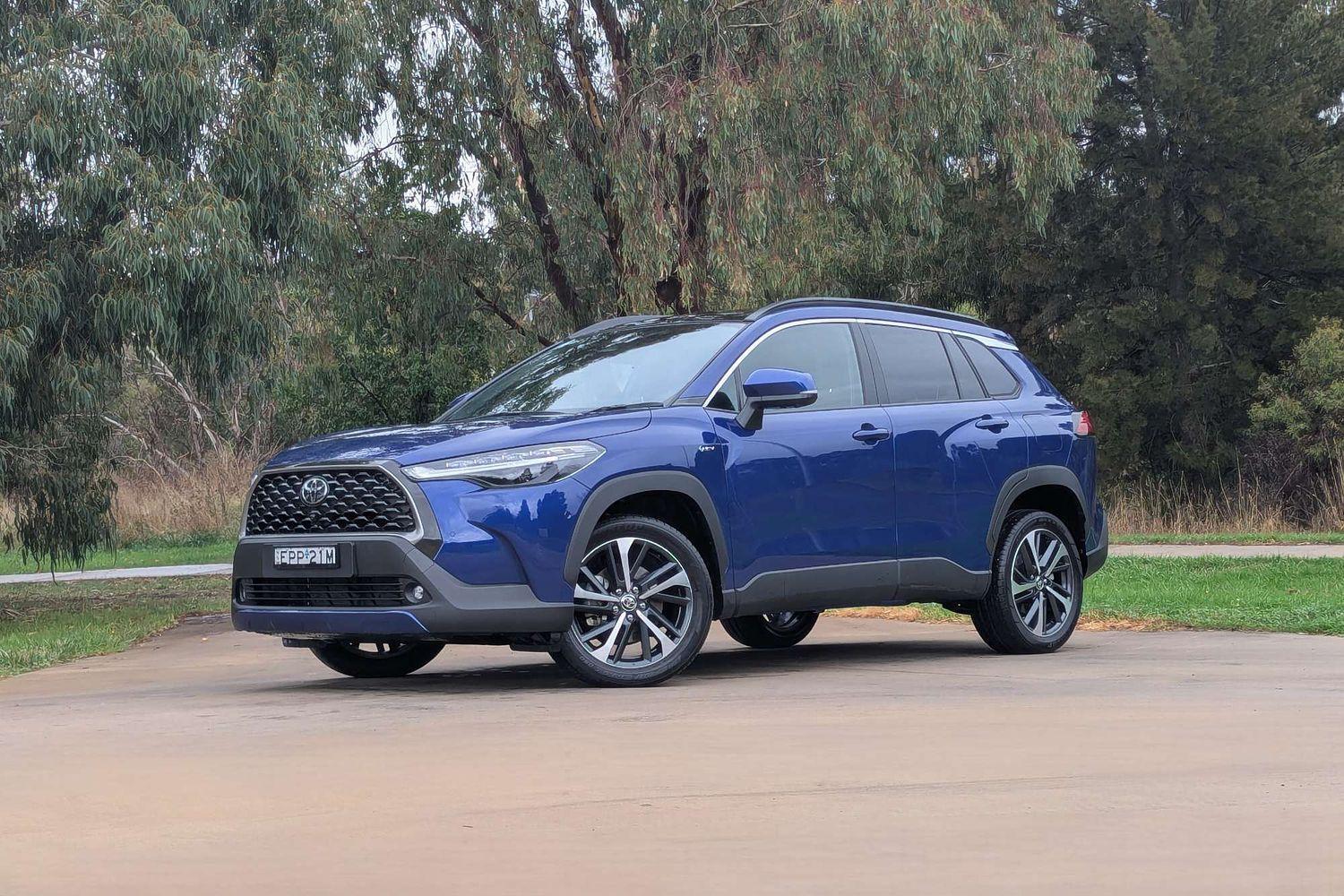 2025 Toyota Corolla Cross Atmos 2WD in Blue