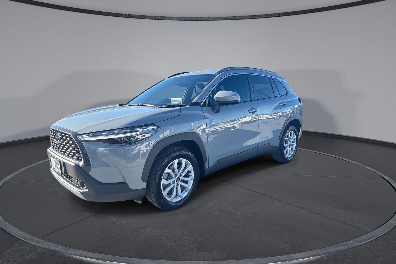 2025 Toyota Corolla Cross GXL in Grey