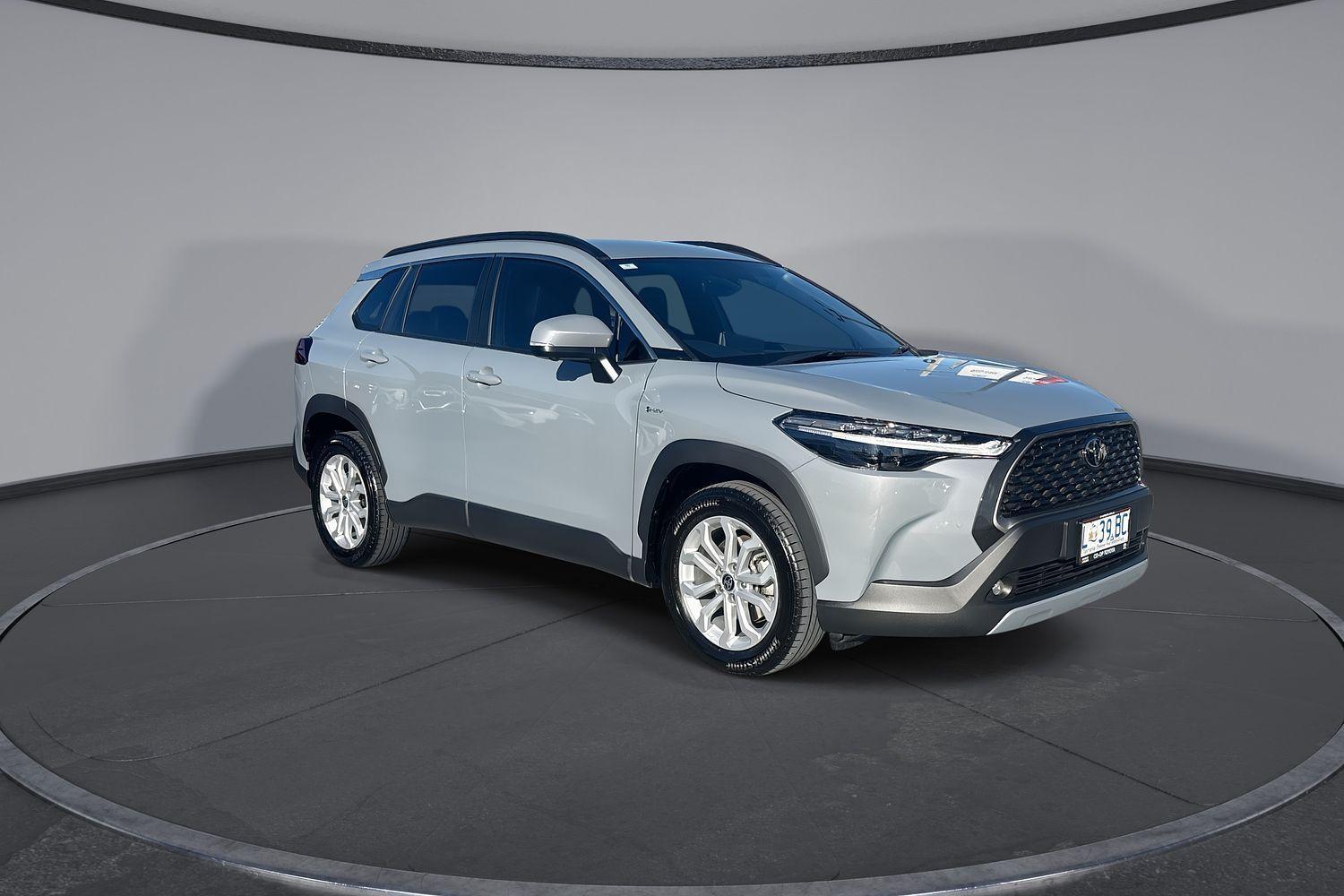 2025 Toyota Corolla Cross GXL in Grey