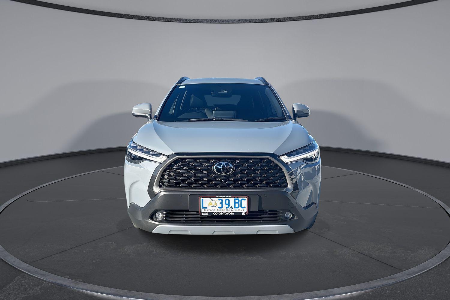 2025 Toyota Corolla Cross GXL in Grey