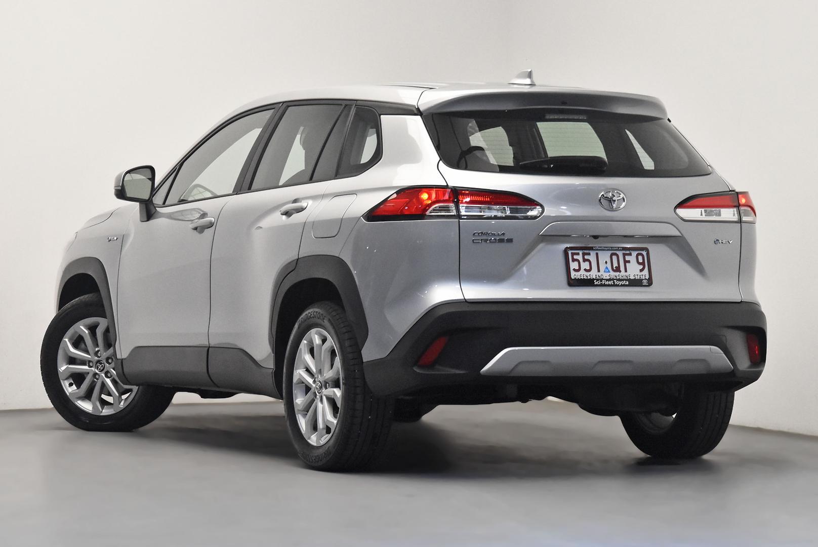 2025 Toyota Corolla Cross GX in Silver