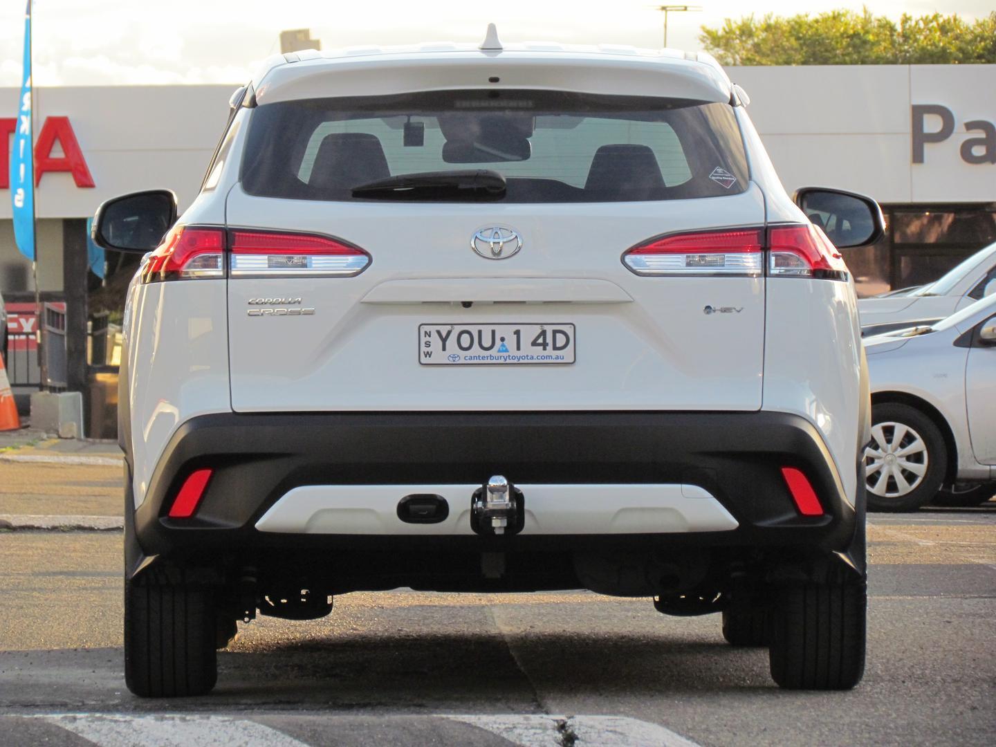2024 Toyota Corolla Cross GX in White