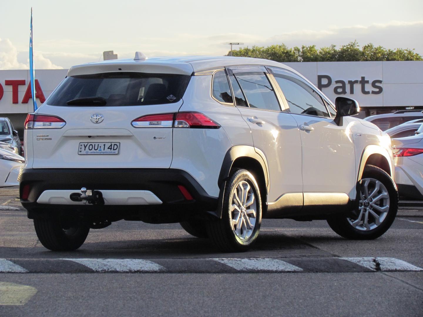 2024 Toyota Corolla Cross GX in White