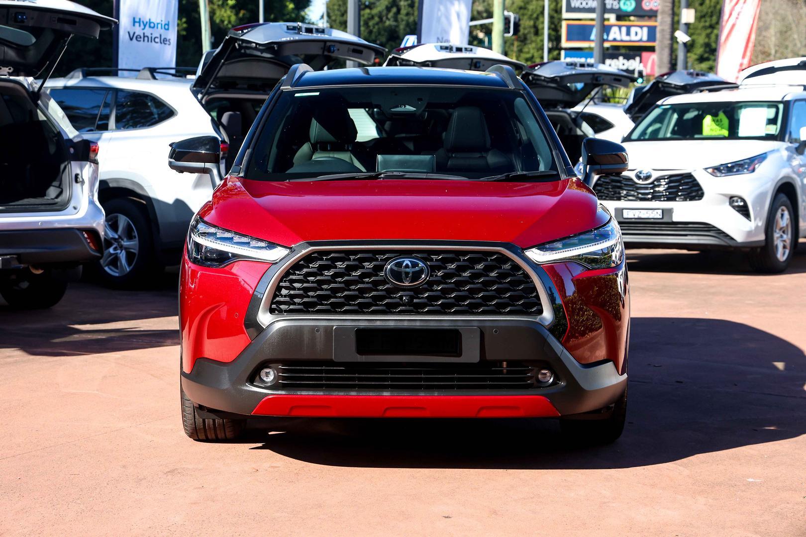 2025 Toyota Corolla Cross Atmos 2WD in Two Tone Red
