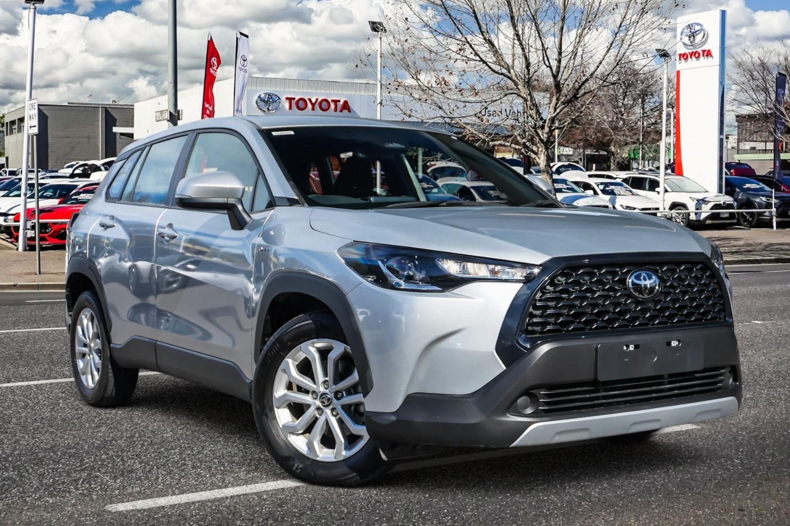 2025 Toyota Corolla Cross GX in Silver