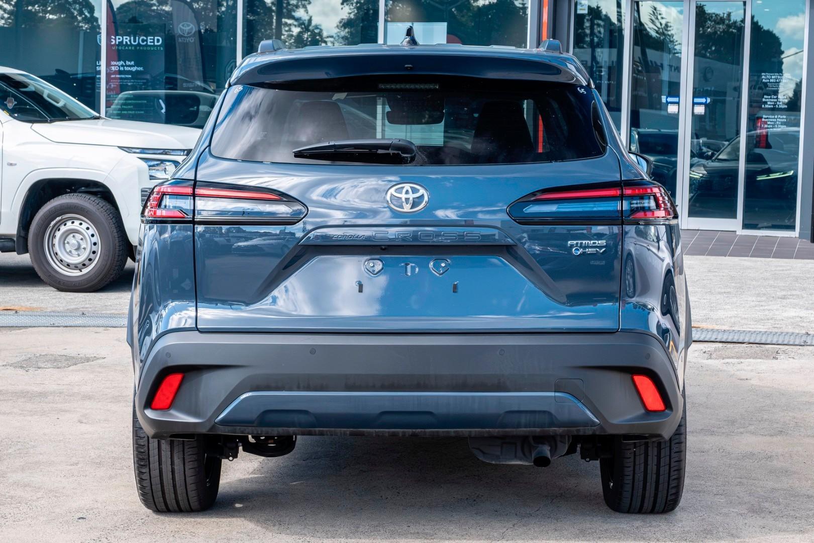 2025 Toyota Corolla Cross Atmos 2WD in Grey