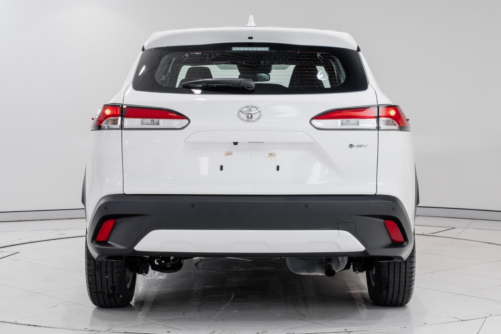 2025 Toyota Corolla Cross GX in White