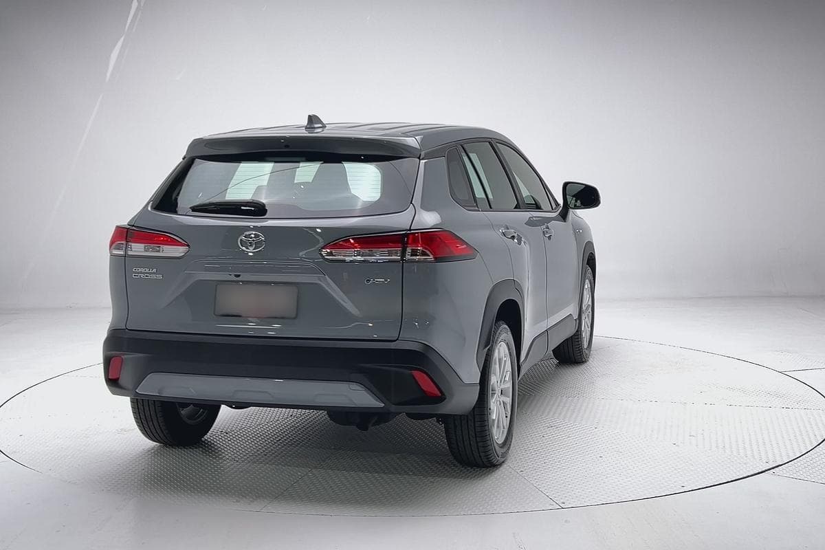 2025 Toyota Corolla Cross GX in Grey