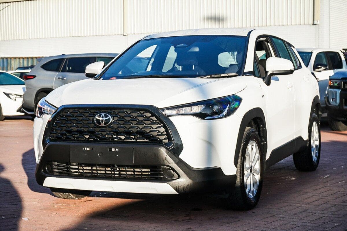 2025 Toyota Corolla Cross GX in White