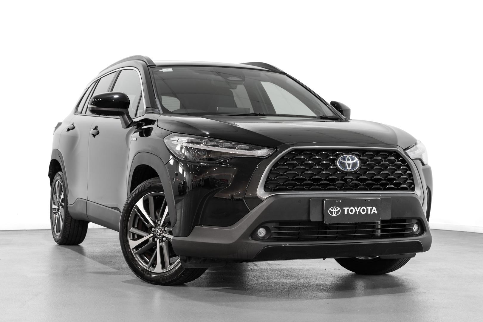 2023 Toyota Corolla Cross Atmos 2WD in Black