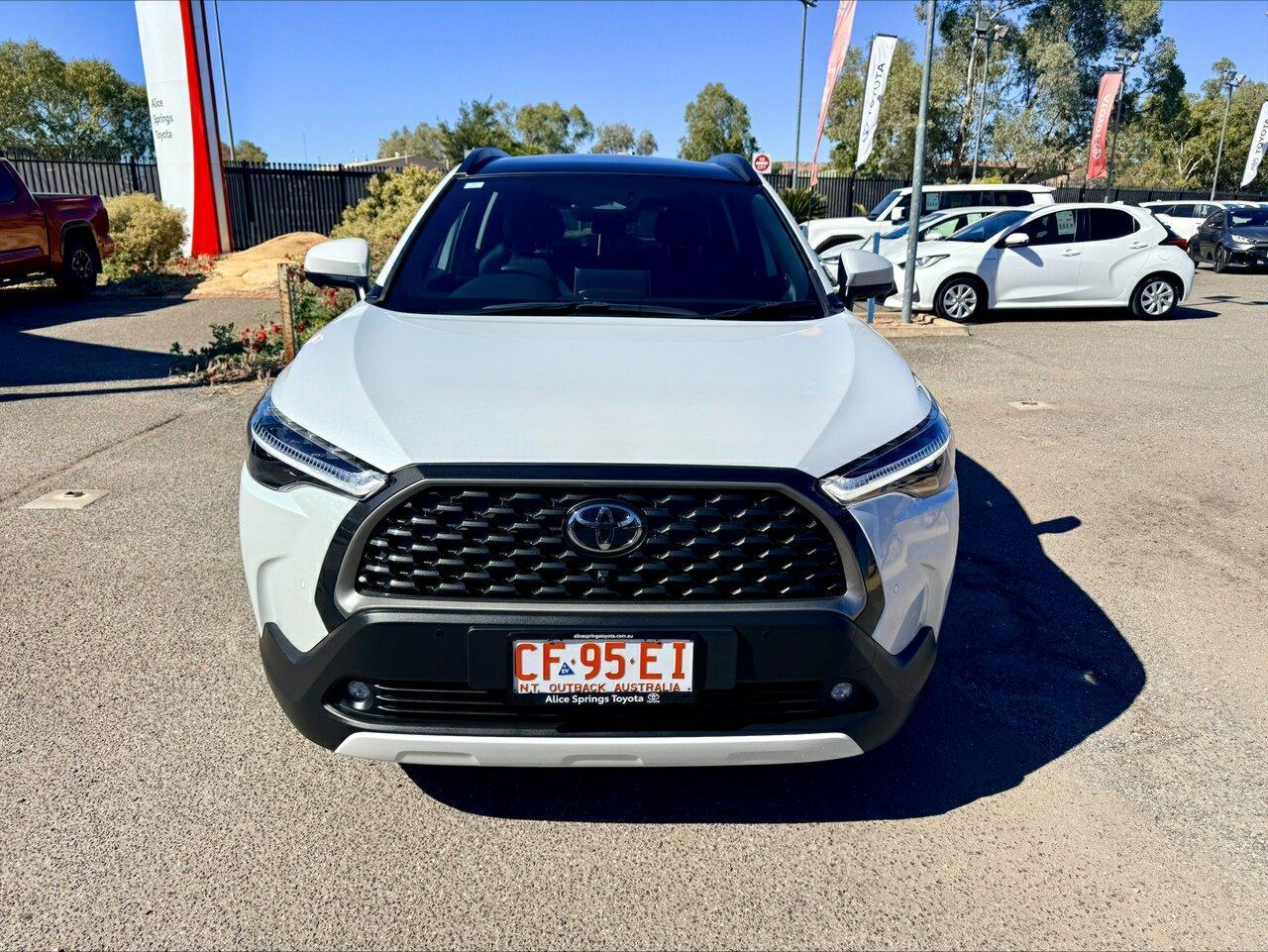 2024 Toyota Corolla Cross Atmos 2WD in White