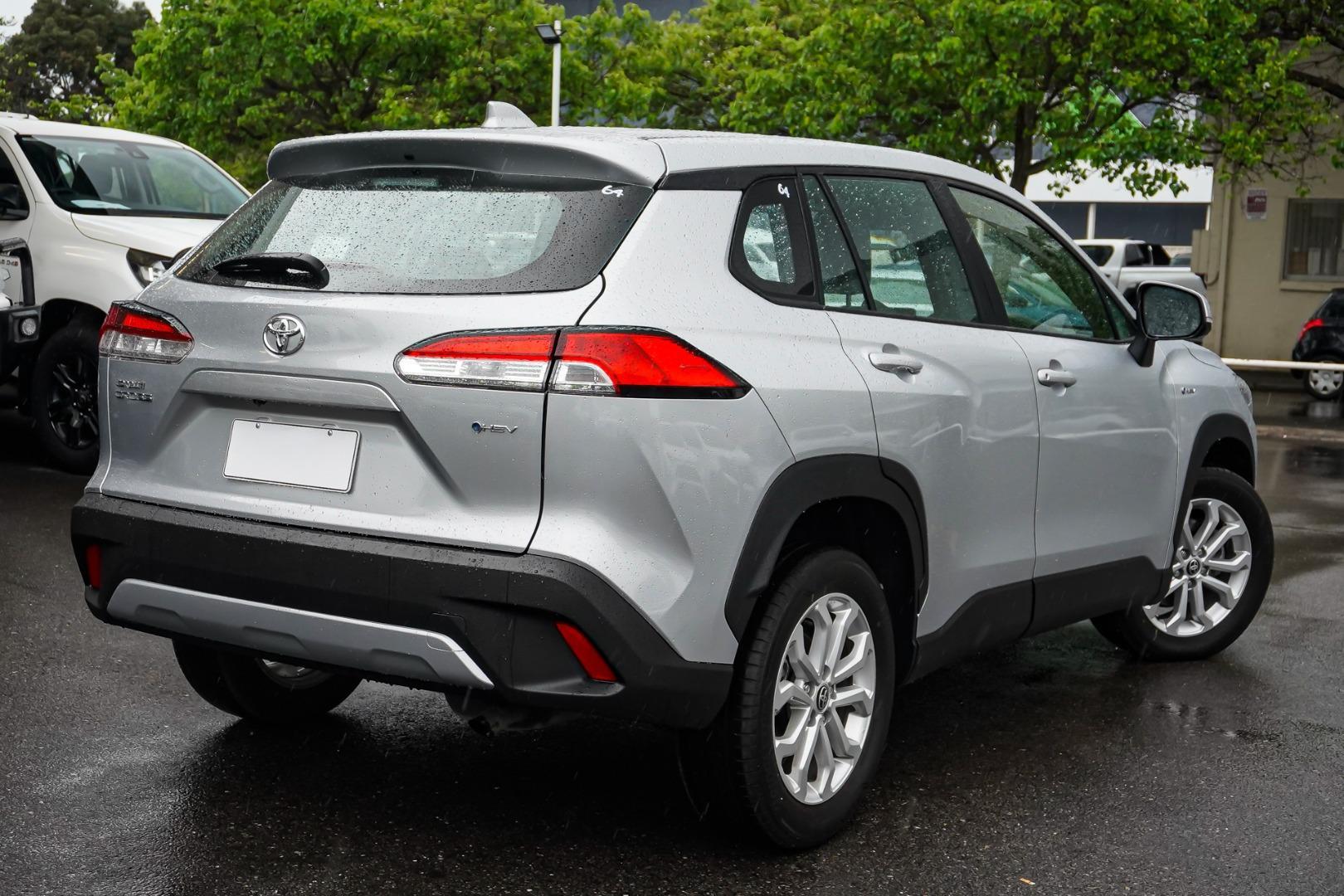 2025 Toyota Corolla Cross GX in Silver