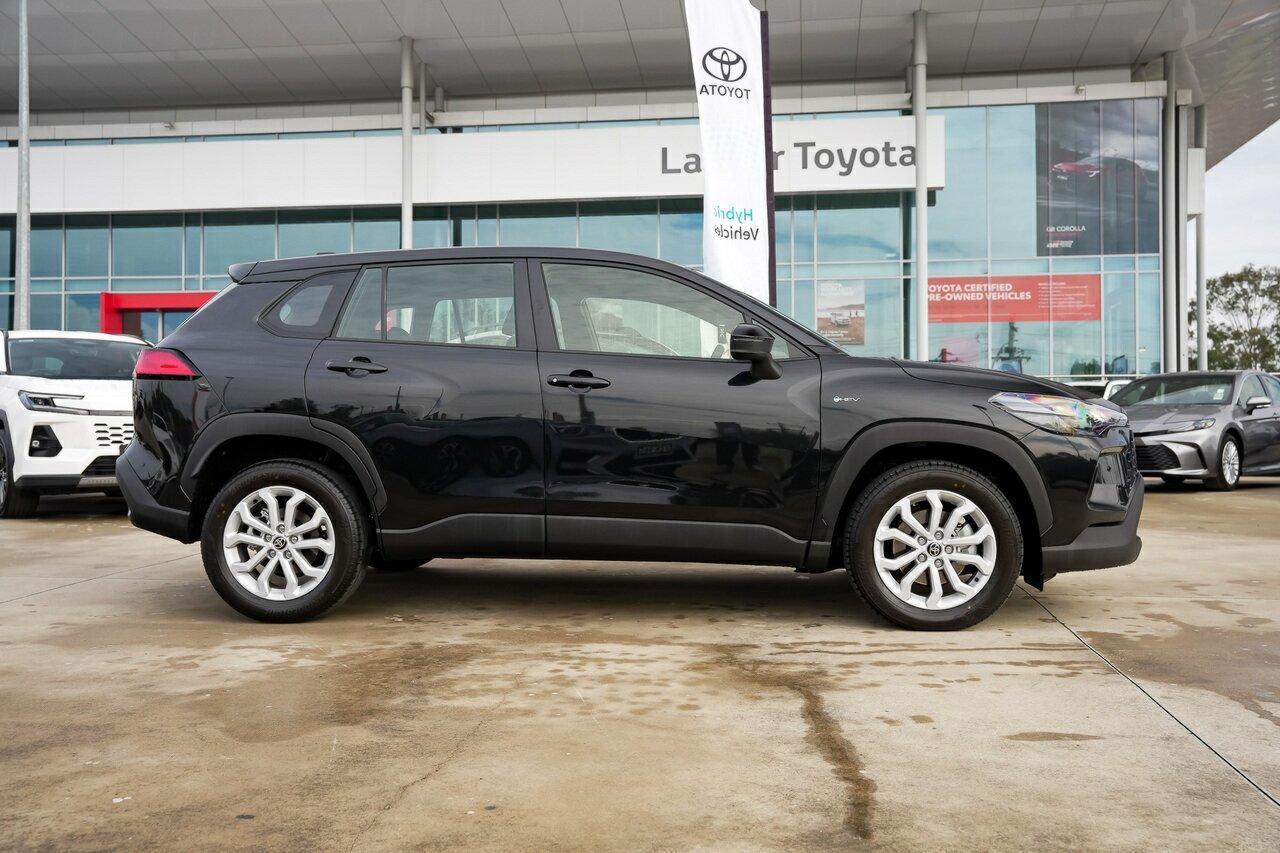 2025 Toyota Corolla Cross GX in Black