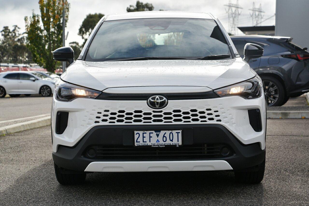 2025 Toyota Corolla Cross GX in White