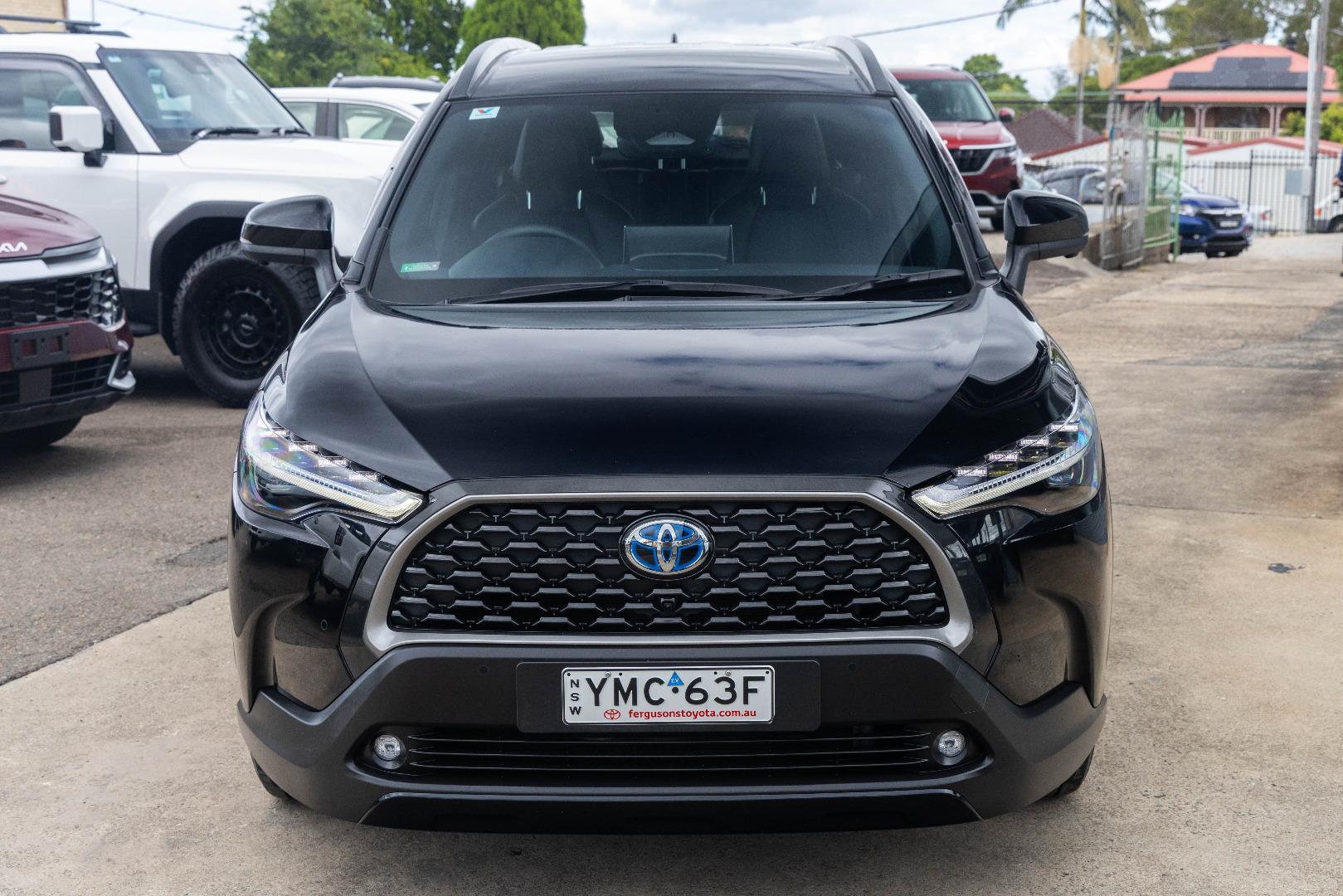 2022 Toyota Corolla Cross GXL in Black