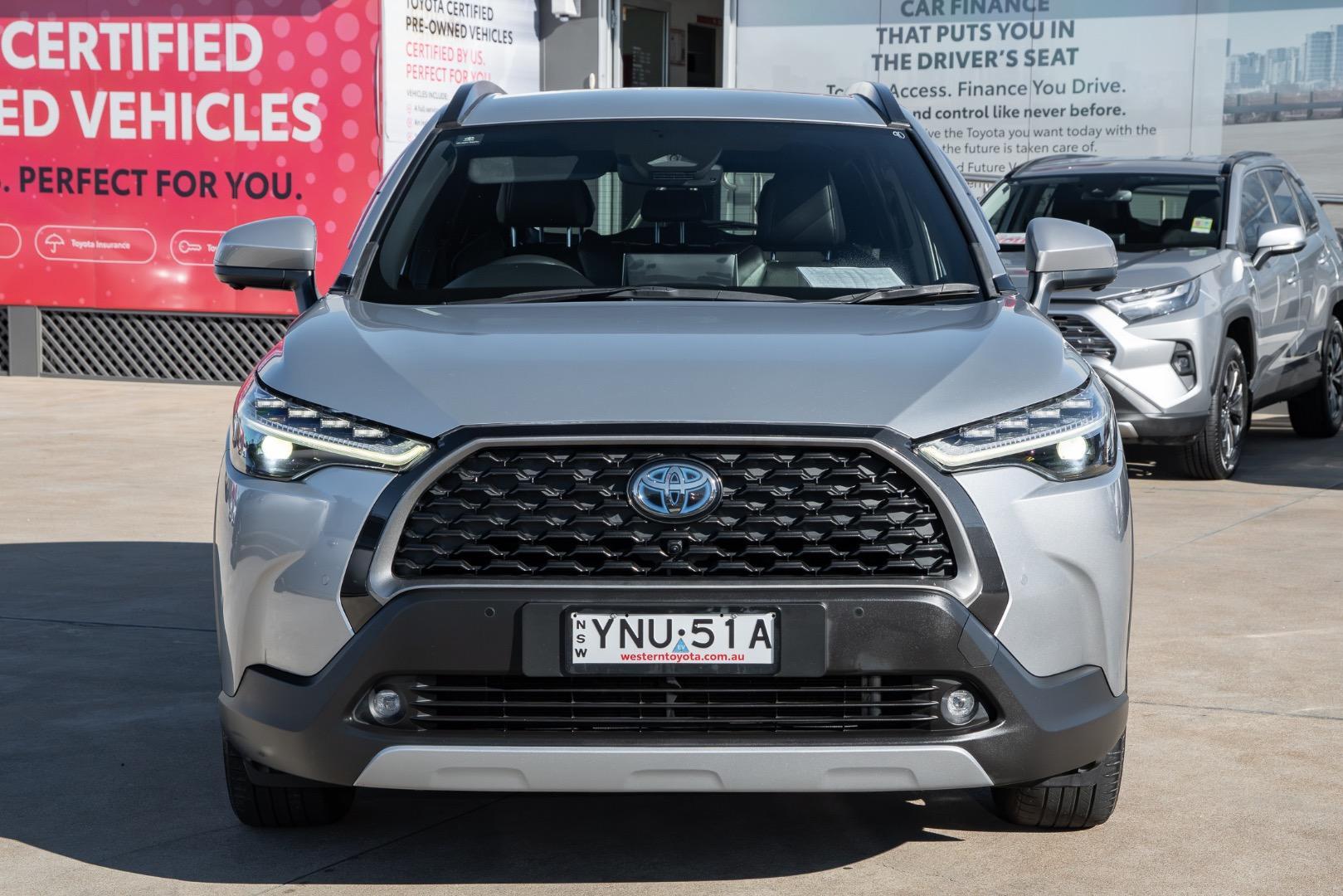 2023 Toyota Corolla Cross GXL in Silver