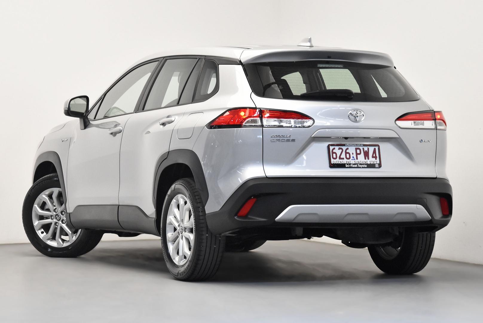 2025 Toyota Corolla Cross GX in Silver