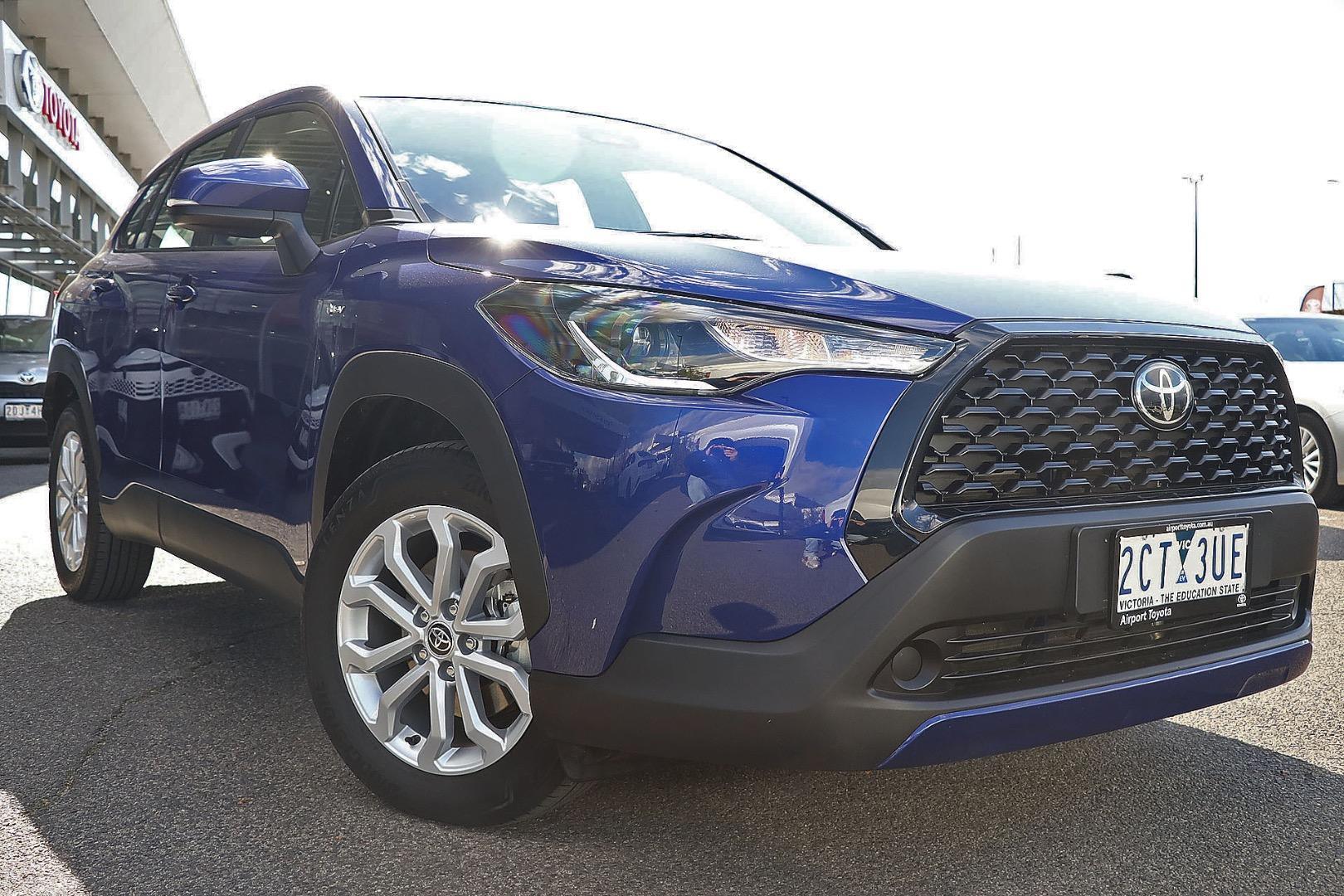 2025 Toyota Corolla Cross GX in Blue