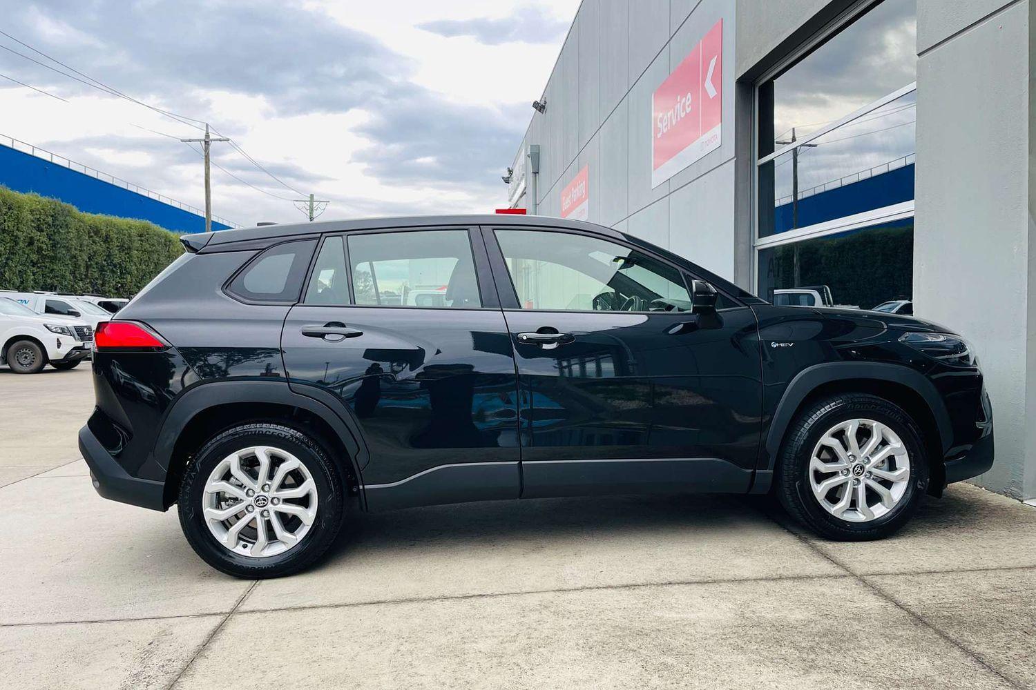 2025 Toyota Corolla Cross GX in Black